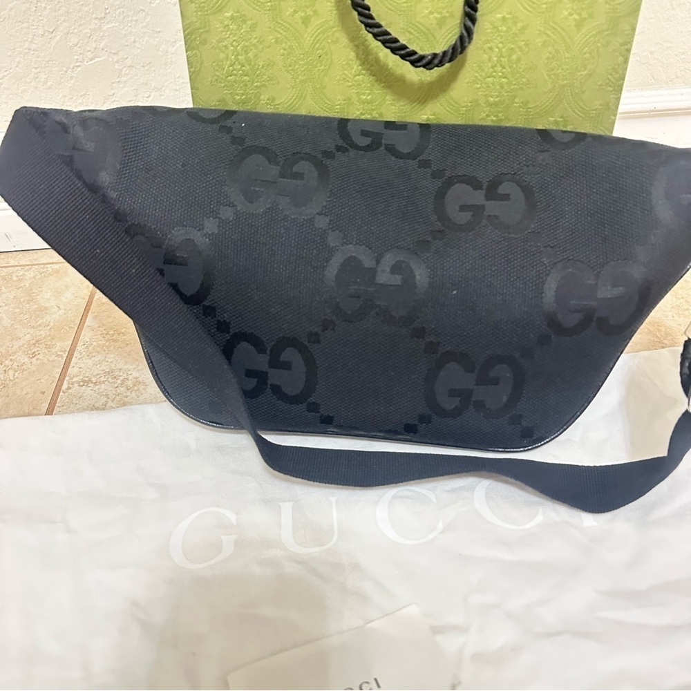 New authentic Gucci Jumbo GG belt crossbody bag in GG canvas with leather trim - Picture 10 of 16
